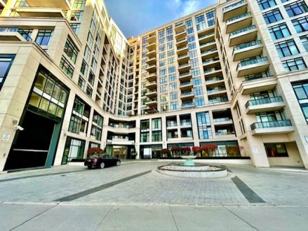 Private entrance – Bloor West Village — furnished condominium in Toronto